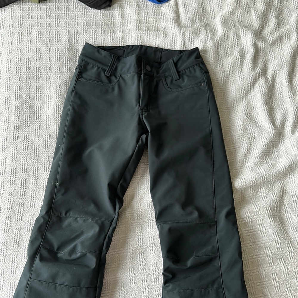 Women's ROXY XS snowboarding pants. Dark green